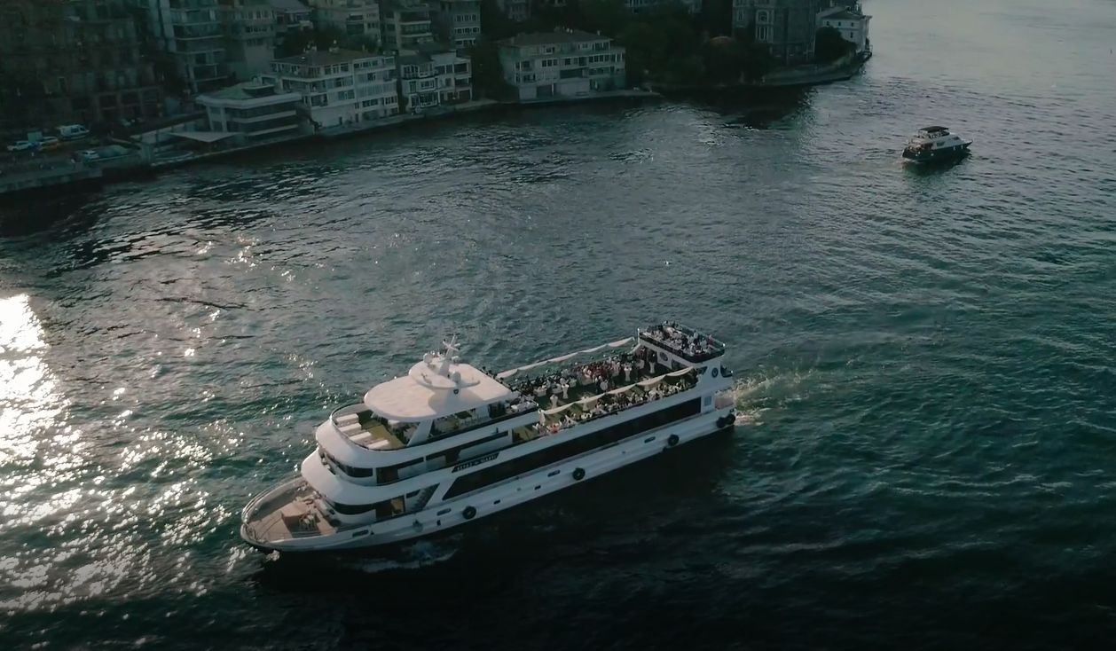 Wedding Organization on the Boat